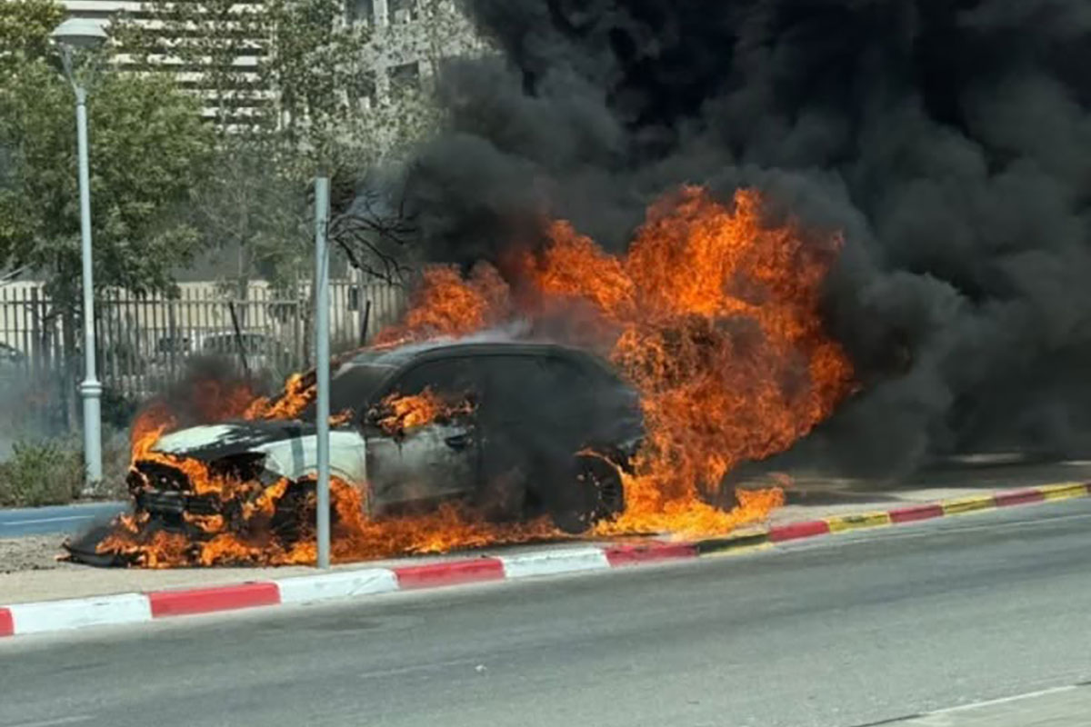 לא היה מרוצה מהטיפול באסותא אז החליט לשרוף רכב במחאה