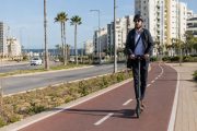 רכיבה עירונית באשדוד: כך בוחרים קורקינט חשמלי שמתאים לשגרת היום