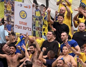 מכבי אשדוד חוזרת לליגת העל עם חמישה שחקני בית