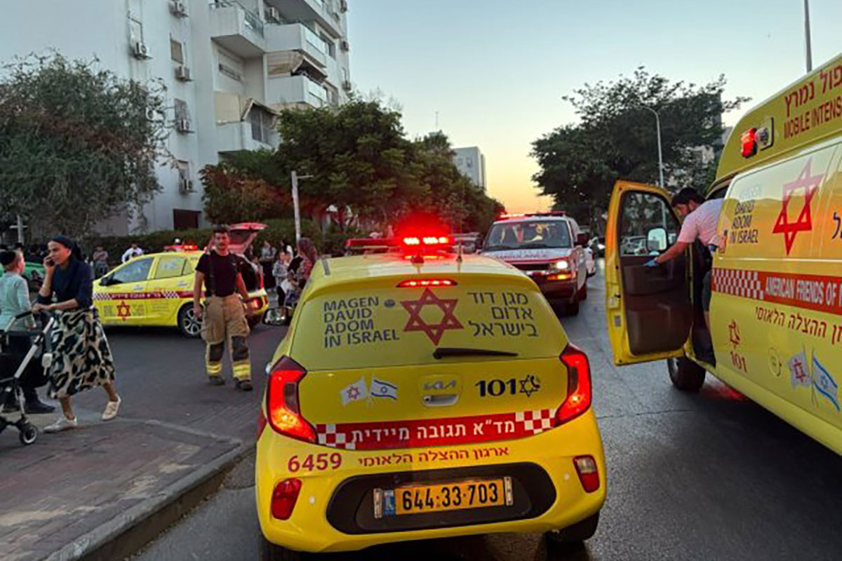 הסכנה על שני גלגלים לא עוצרת: בן 16 נפצע בינוני בתאונת קורקינט באשדוד