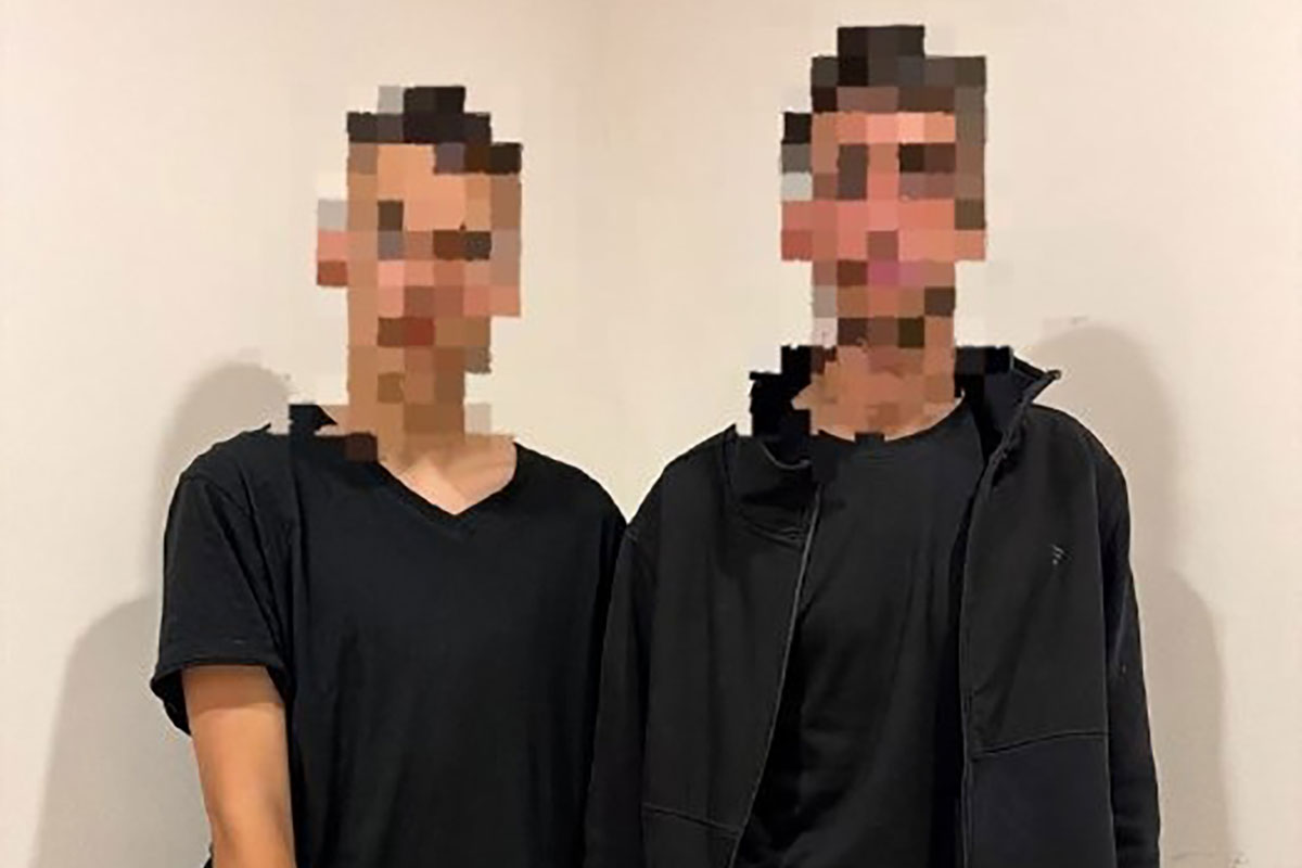 2 קטינים נעצרו בחשד להשלכת בקבוק תבערה לעבר ניידת פיקוח עירוני