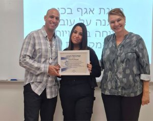 מאבטחת באשדוד חילצה ילדה בת 7 מדירה בוערת